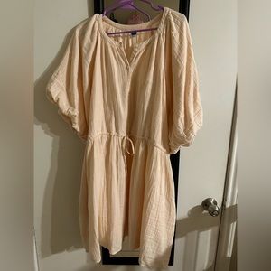 2/$10 NWT Old Navy coral puff sleeve dress